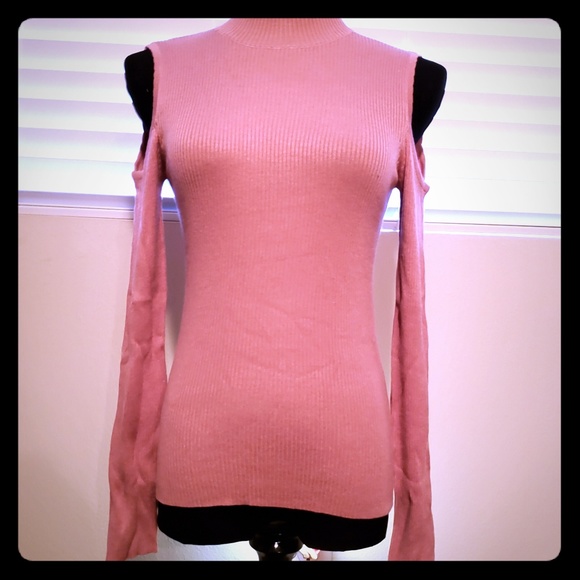 boutique Tops - NWT Ambience Pink Shoulder cut out sweater